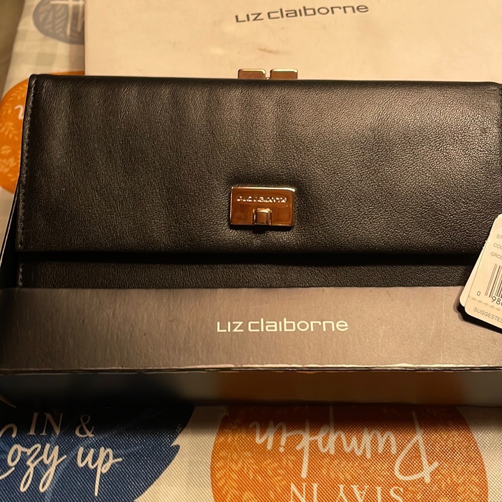 Black leather Liz Claiborne purse